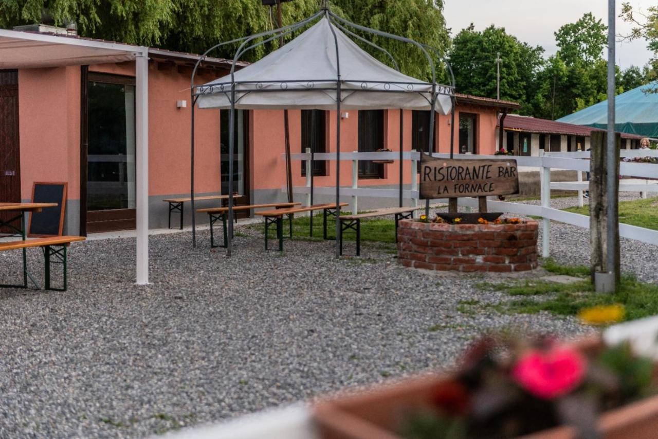 Agriturismo La Fornace Centro Ippico Como Kültér fotó