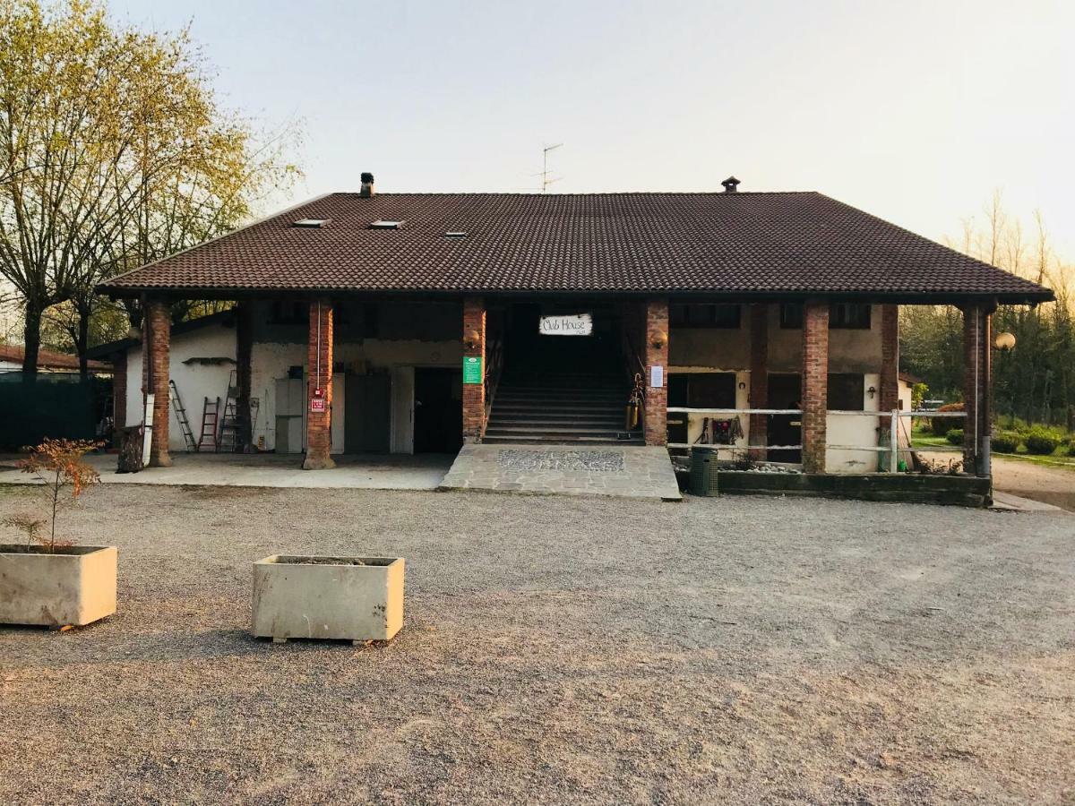 Agriturismo La Fornace Centro Ippico Como Kültér fotó
